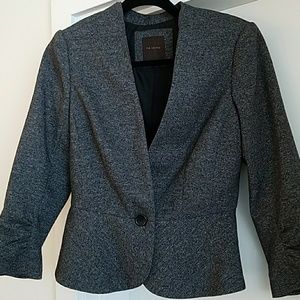 Beautiful Gray 3/4 Sleeve Blazer